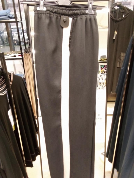 БРЮКИ ЭЛИТ цвет черный с ЛАМПАСАМИ